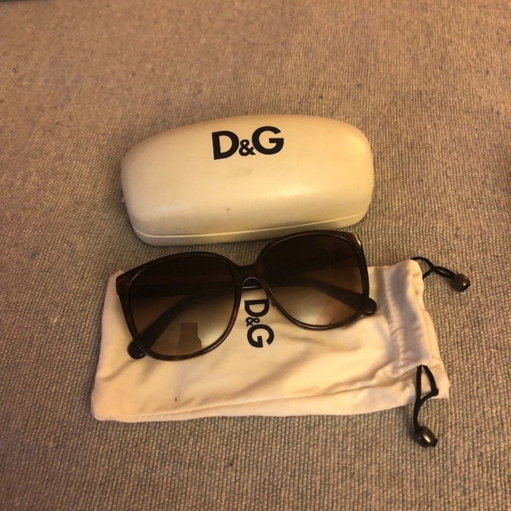 DOLCE & GABBANA - Oversized sunglasses